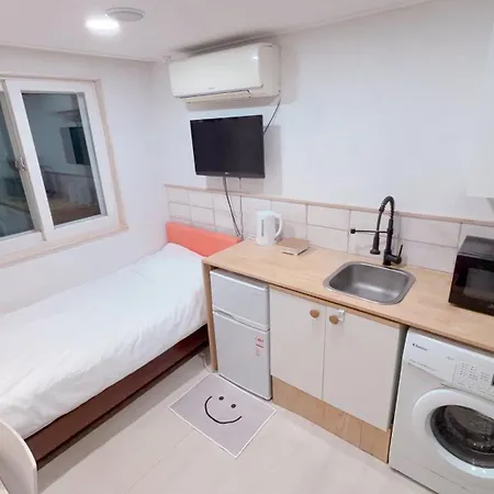 Cozy House 202 Hotel